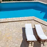 Epidavros Land Antigoni Вилла