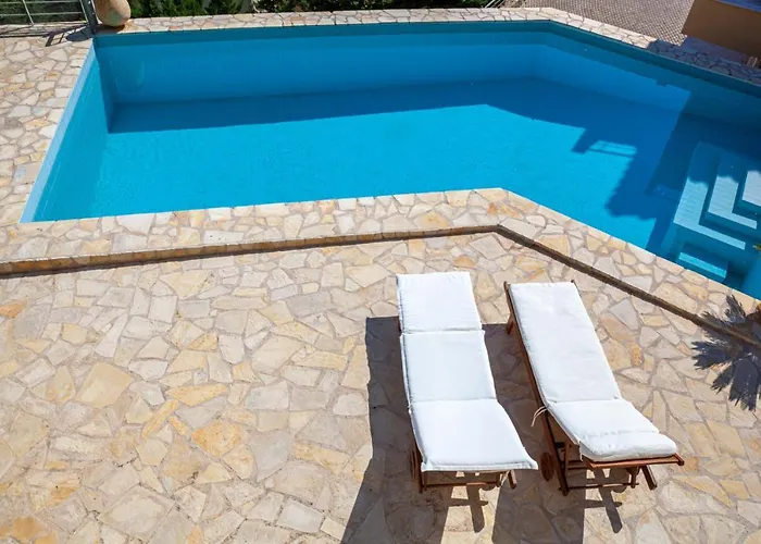 Epidavros Land Antigoni Βίλα